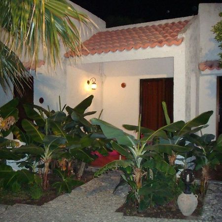 Oasis Hotel Bungalows Afandou Rhodes Esterno foto
